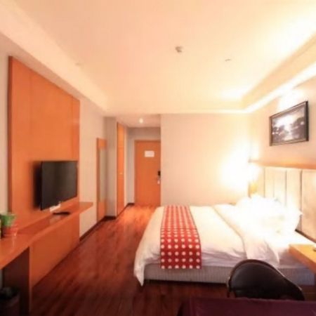 Ibis Chongqing Airport Hotel Kültér fotó