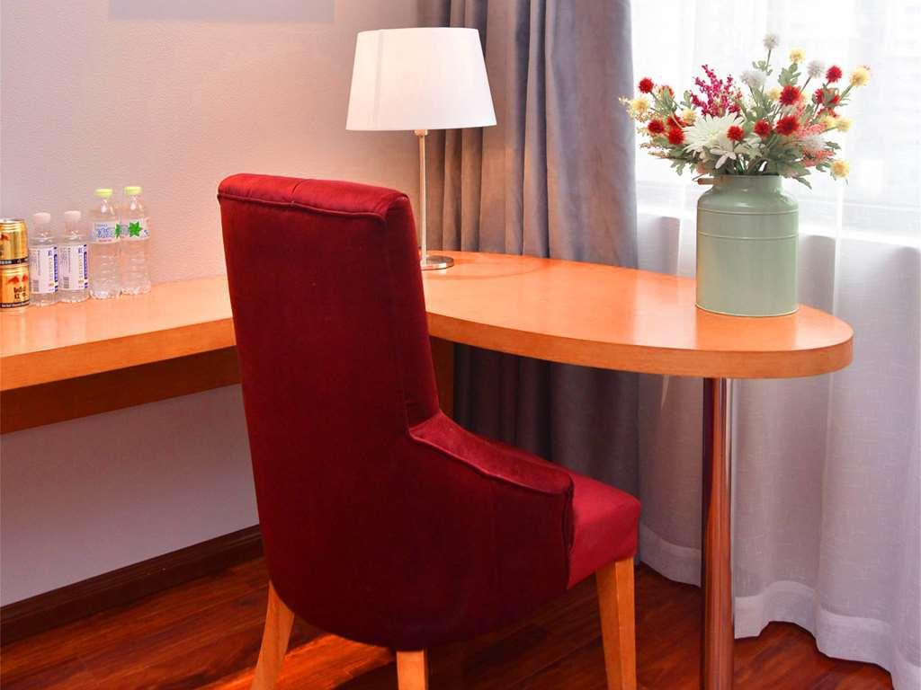 Ibis Chongqing Airport Hotel Kültér fotó